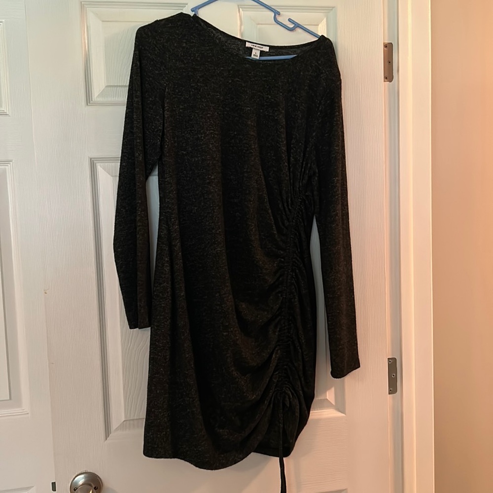 Nine West Winter Dress. Size Large, worn one.